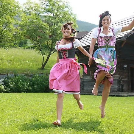 度假居 French - Franzosenstueberl *